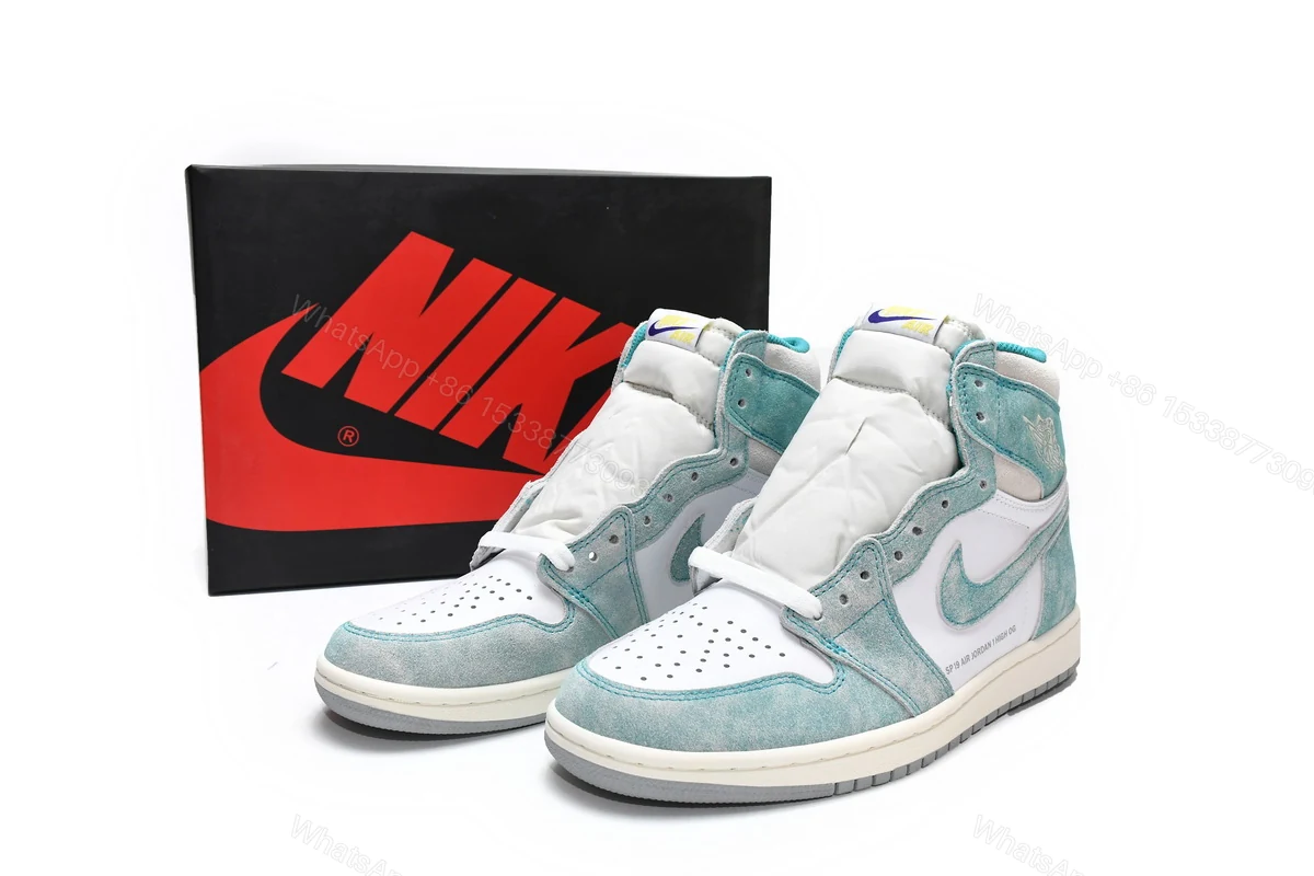 Air Jordan 1 Retro High Turbo Green 555088-311 — view 2