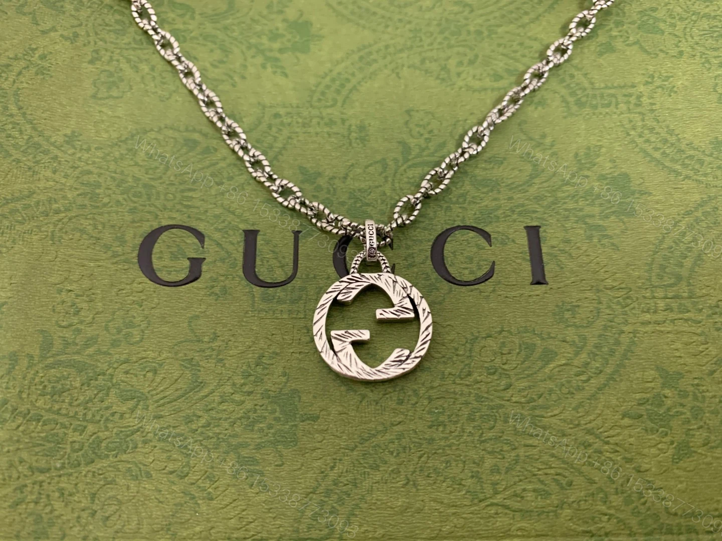 View 4 of EN – Lux Gucci Necklaces 017
