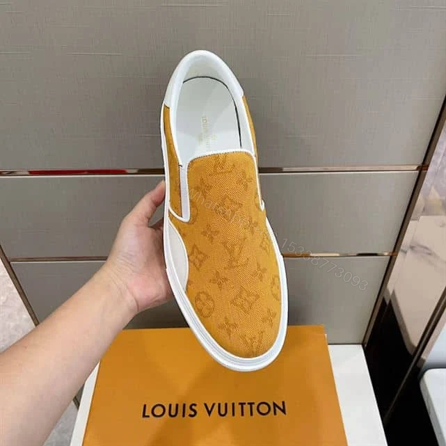 View 3 of LOUIS VUITTON TRAINER SNEAKER – LSVT292