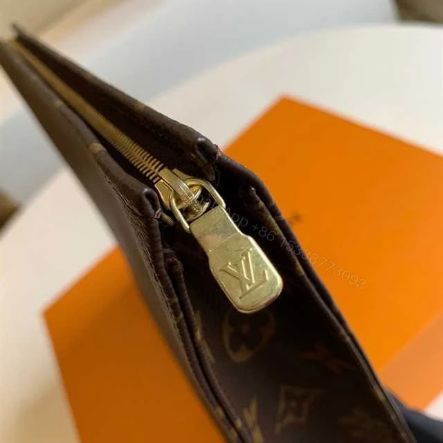 View 4 of LOUIS VUITTON TOILETRY POUCH 26 EPI MONOGRAM CANVAS M47542