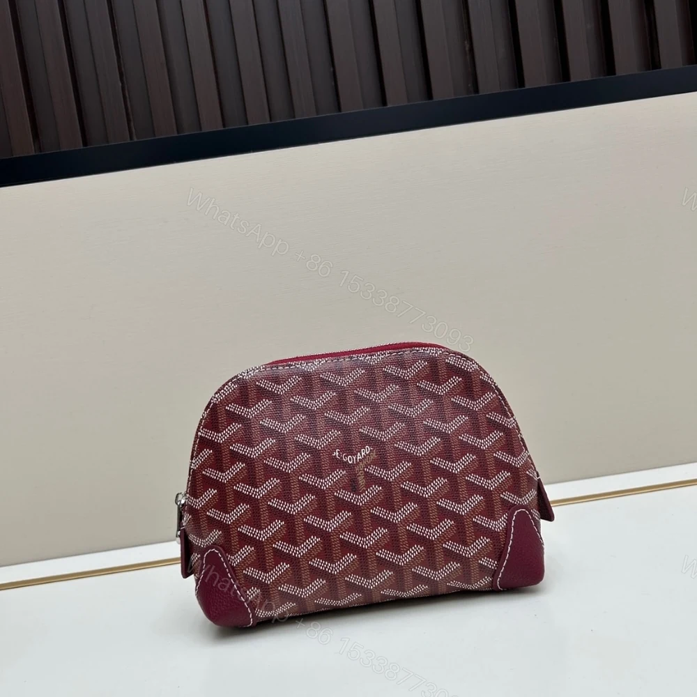 View 2 of GOYARD VENDÔME COSMETIC POUCH BURGUNDY 18CM VENDOTPMLTY33CL33P