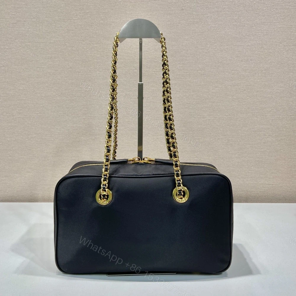 View 2 of 高仿Prada*ReEdition系列單肩包1BB121A中號免檢版
