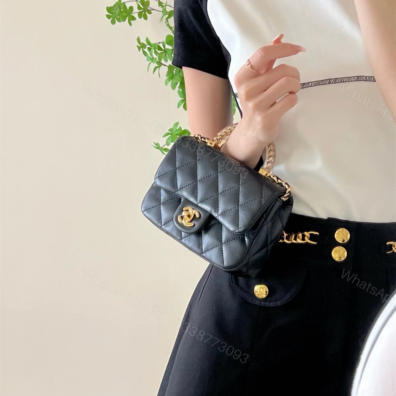 View 22 of 高仿Chanel*24S系列AS4847小羊皮黑色單肩包免檢版