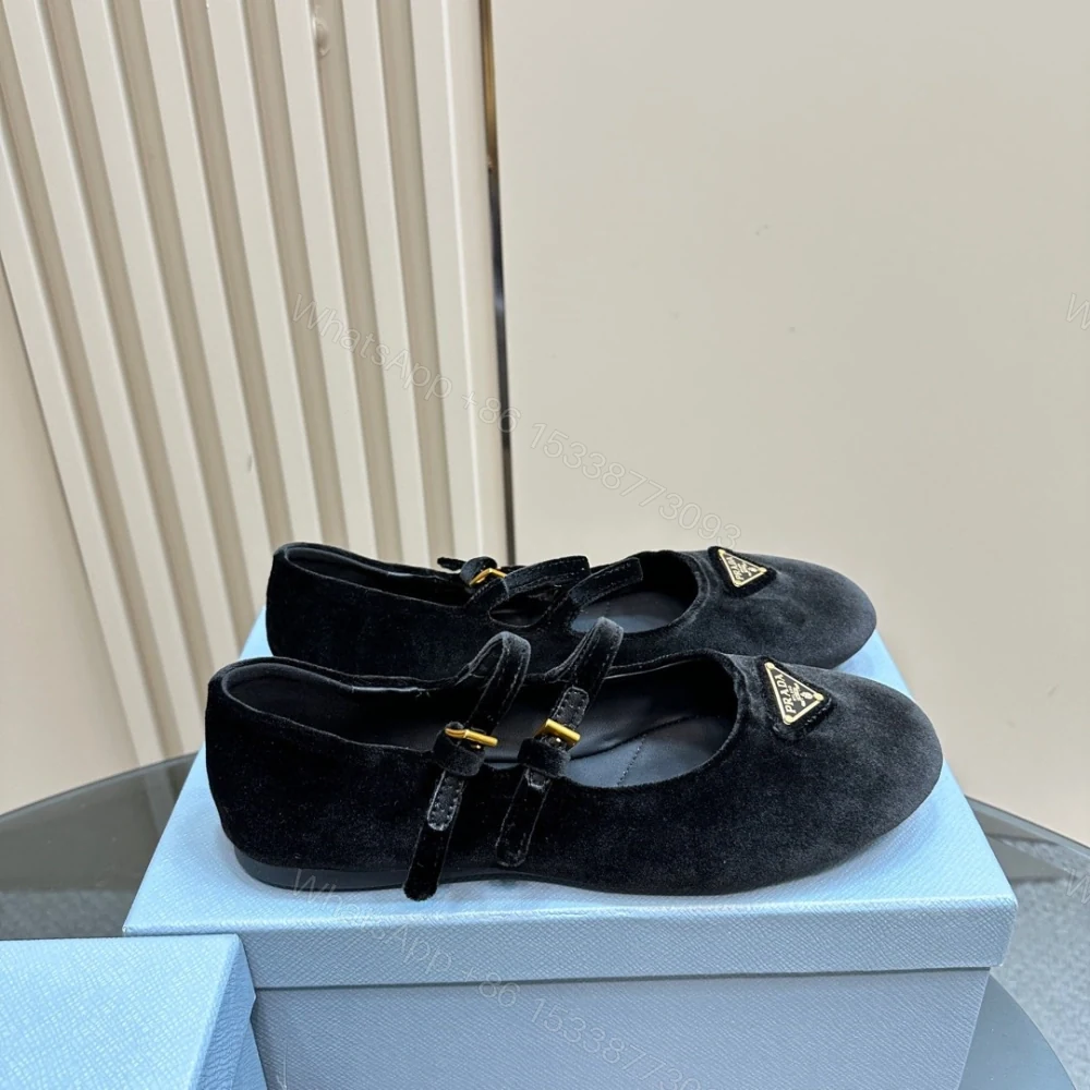 View 4 of 高仿Prada*1F793Q圓頭塔扣瑪麗珍鞋絨面黑色免檢版