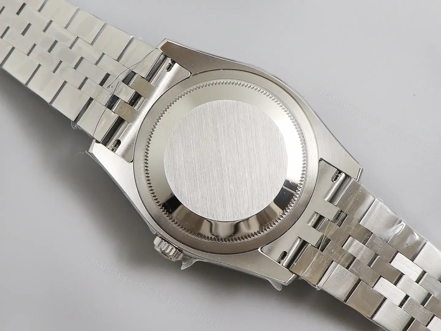 View 9 of Rolex Datejust 41 Stainless Steel Fluted Blue – Roman Dial Jubilee 126334-0026