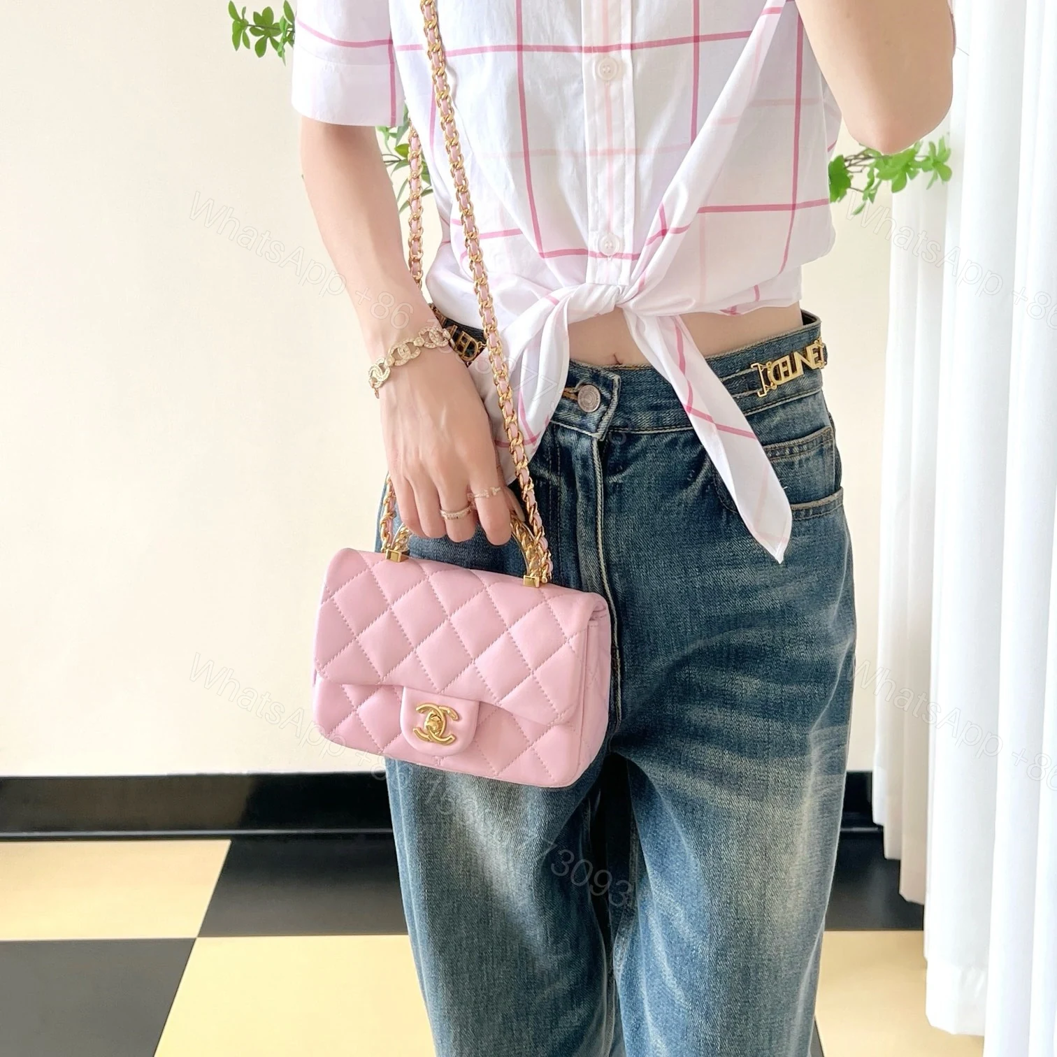 View 20 of 高仿Chanel*24S系列AS4847小羊皮粉色單肩包免檢版