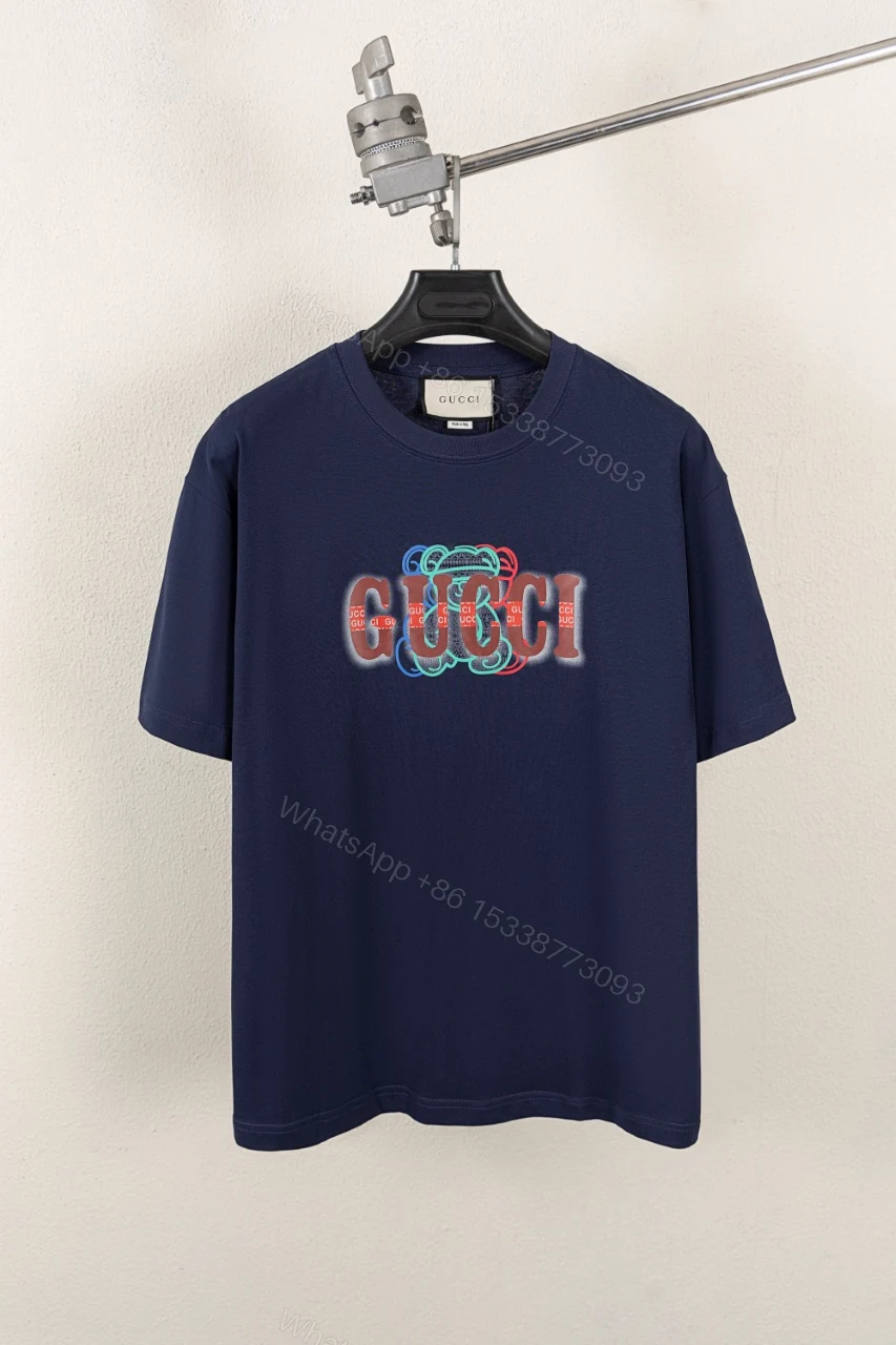 GucciA貨男款深藍短袖 潮流立體字LOGO 刺繡風格設計 — view 1