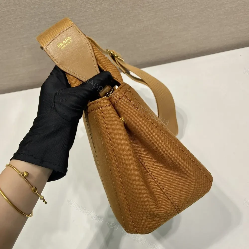View 5 of 高仿Prada*1BA038刺繡徽標Tote手袋棕色Mini免檢版