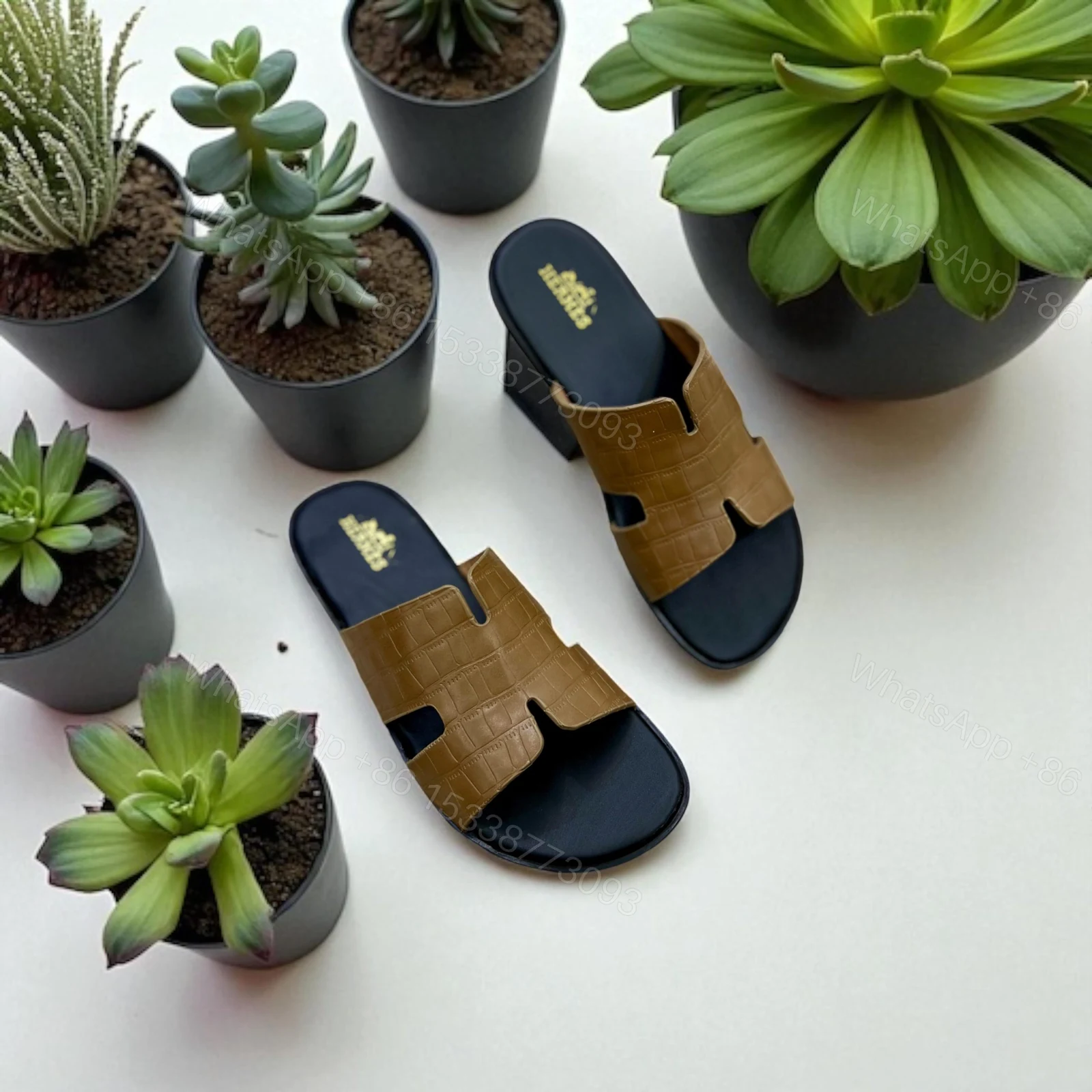 View 5 of First Copy Hermès Men’s Slides