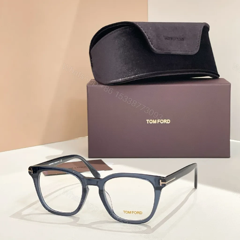 View 4 of Modern Eyewear Set: Premium Frames + Cardholder Case