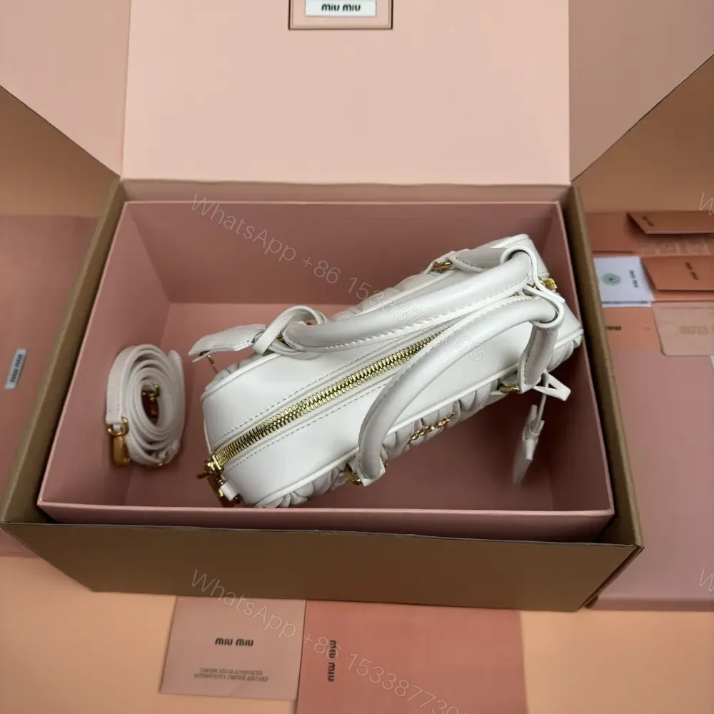 View 8 of 高仿miumiu*Arcadie系列5BB124小羊皮單肩包白色大號免檢版