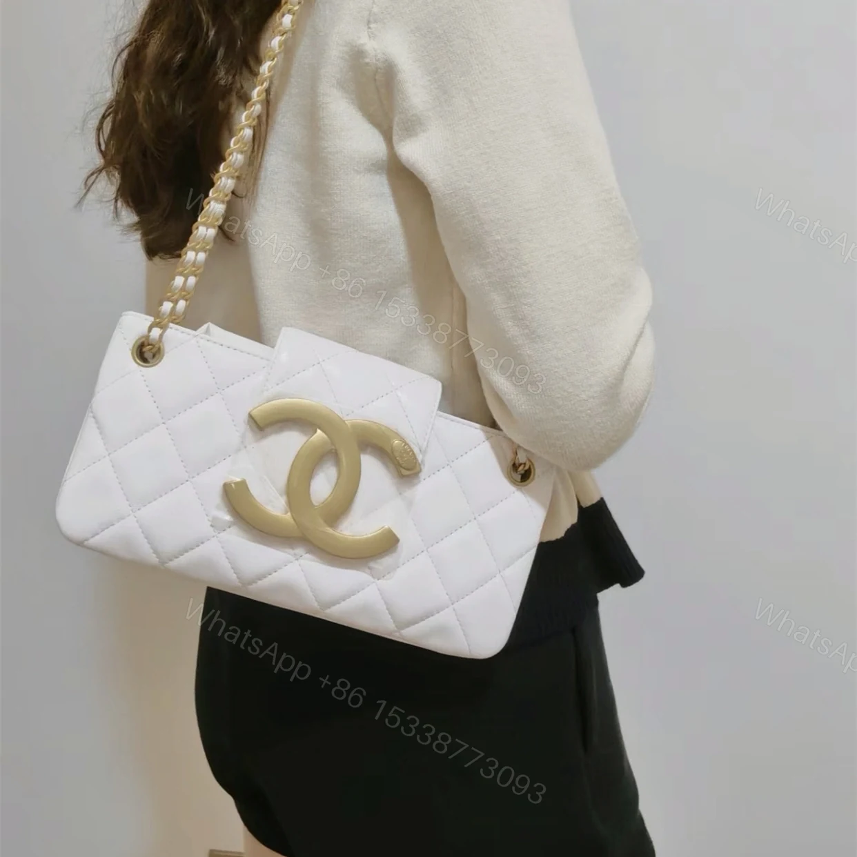 View 20 of 高仿Chanel*24C系列AS4611法棍包白色免檢版