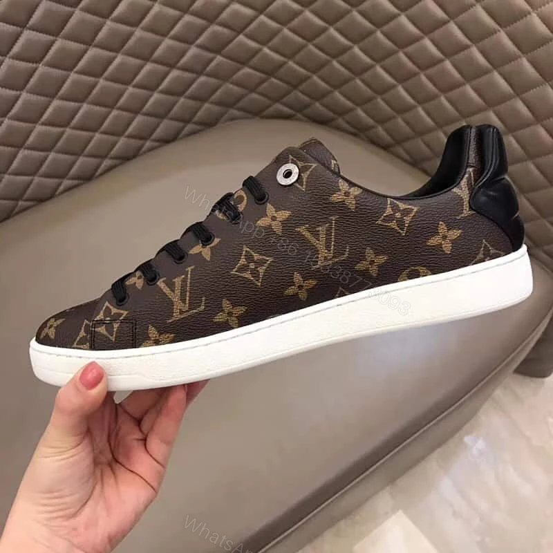 View 8 of LOUIS VUITTON FRONTROW SNEAKER ORIGINAL NOTA FISCAL – LV19