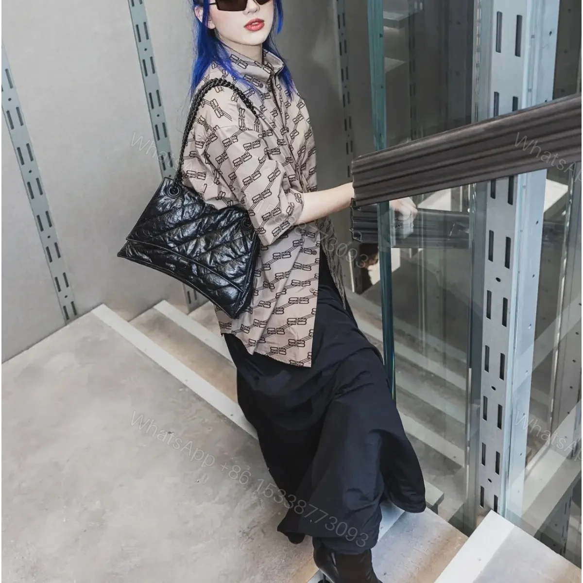 View 15 of 高仿BalenciagaCrush鏈條包中號S