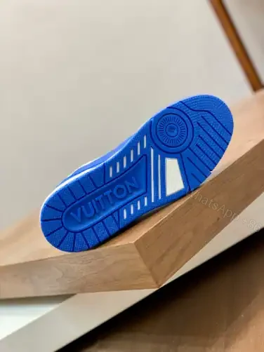 View 4 of LOUIS VUITTON TRAINE SNEAKERS IN WHITE AND BLUE – LSVT385