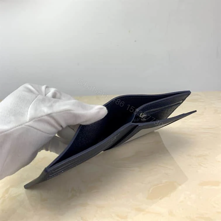 View 3 of AMERIGO WALLET