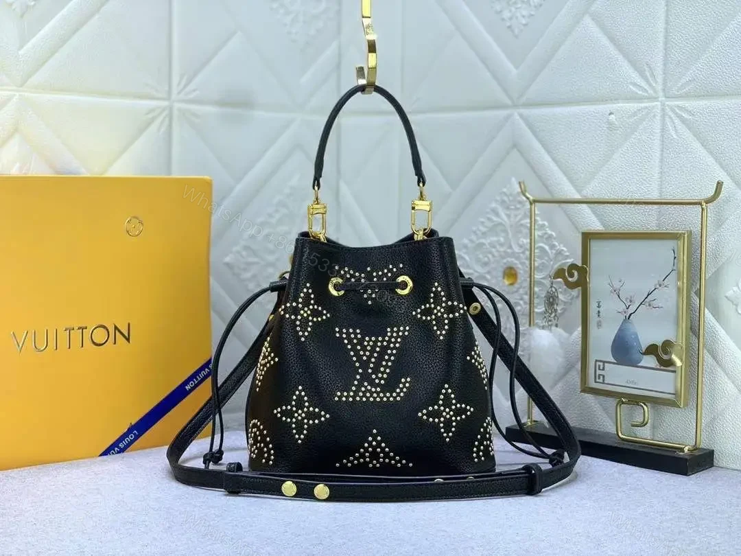 LOUIS VUITTON — view 1