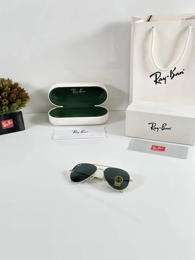 View 4 of First Copy Rayban Aviator 3026 Gold Black (GLASS)