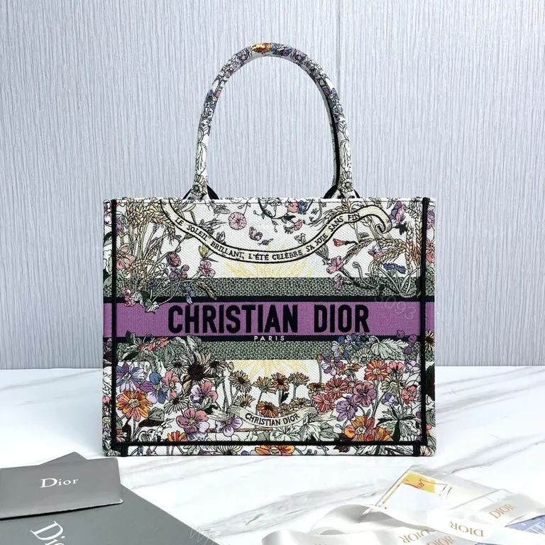 Bold Floral Luxury Tote: Dior Patterned Tote for Everyday Opulence — view 1