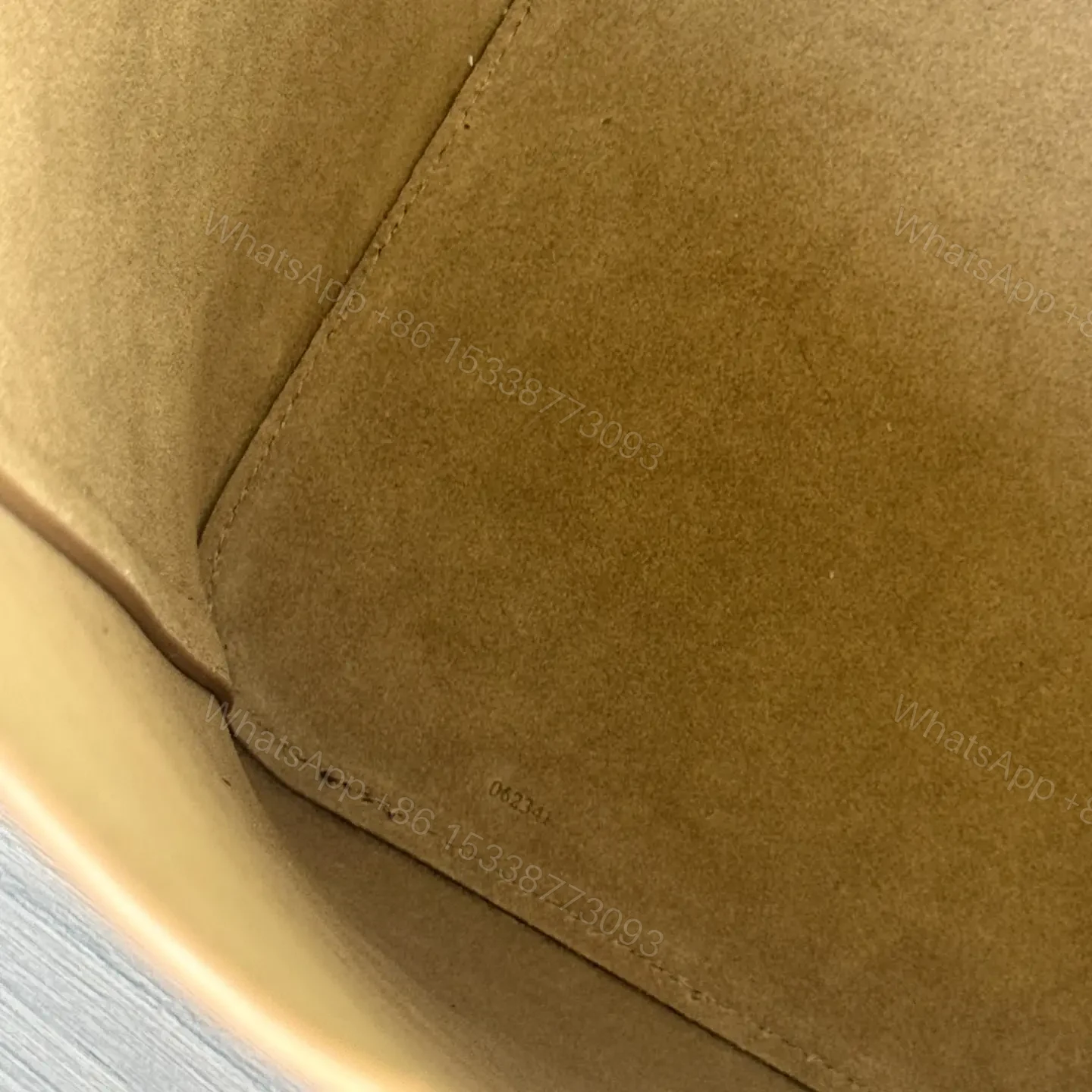 View 15 of 高仿Loewe*Bucket系列3980水桶包橡木棕色中號免檢版