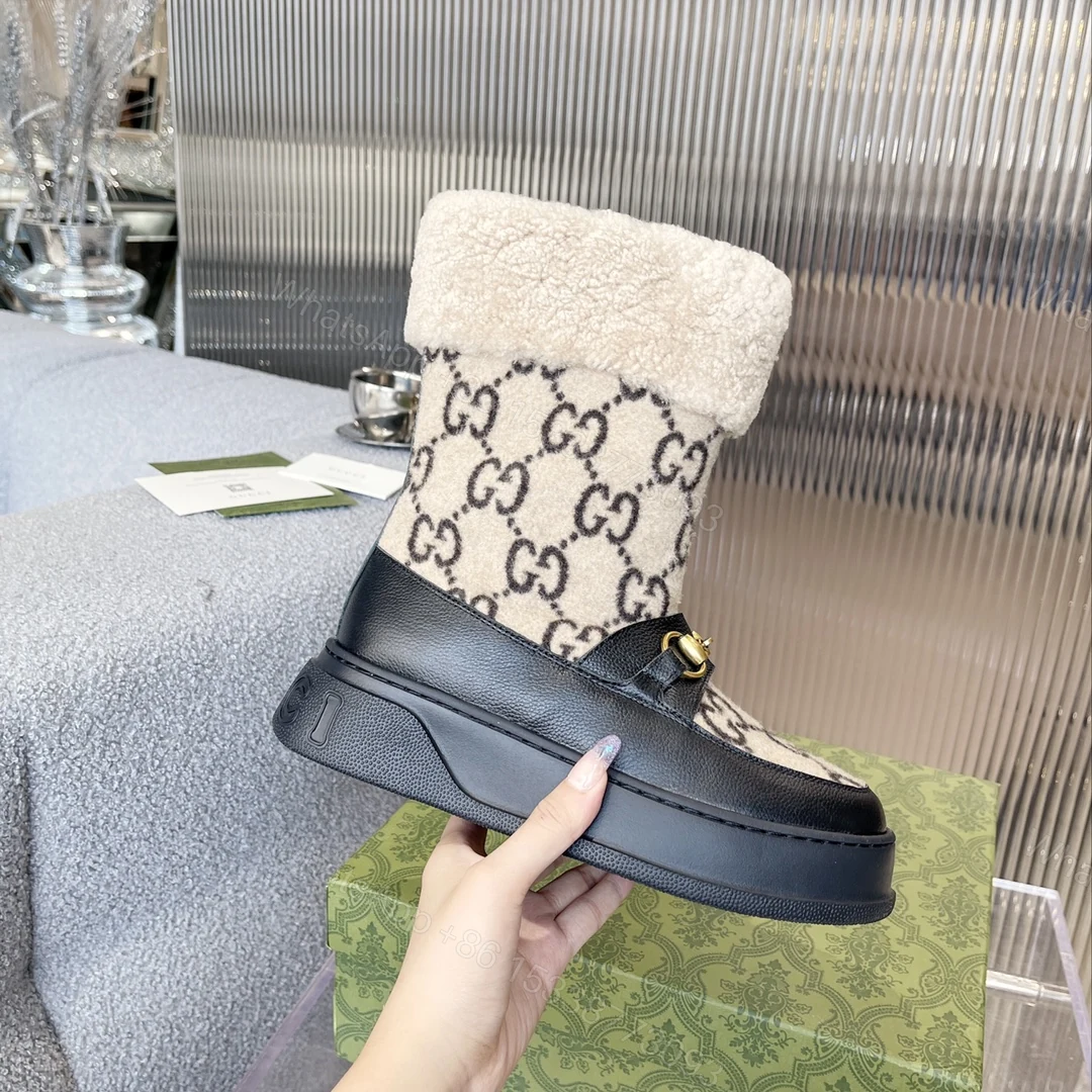 View 4 of GUCCI 1955 HORSEBIT SNOW BOOTS AND SHEARLING IN BLACK BEIGE