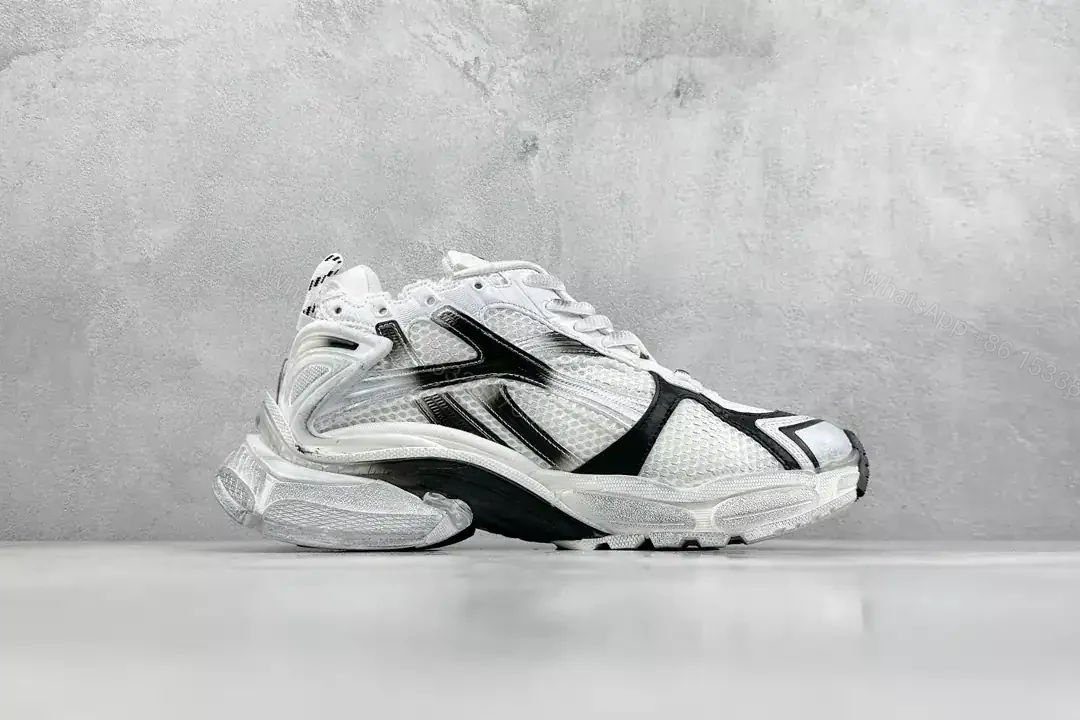 View 3 of BALENCIAGA RUNNER GRADIENT SNEAKER IN WHITE AND BLACK POLYURETHANE AND POLYESTER – BB265