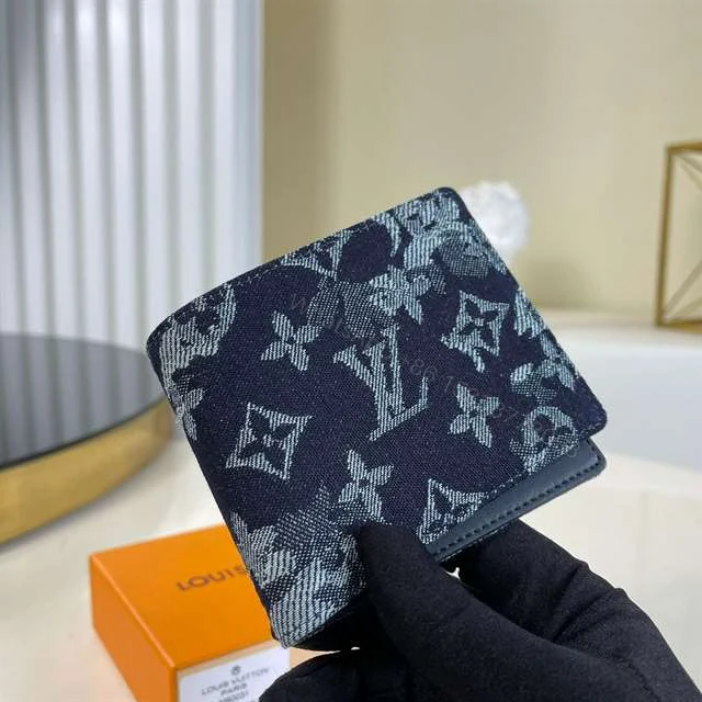 View 3 of Louis Vuitton Multiple Wallet Monogram Canvas M80031 – RRG017