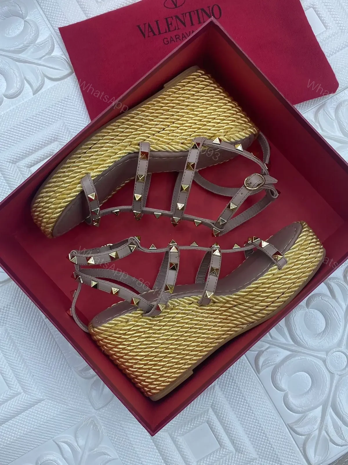VALENTINO — view 1