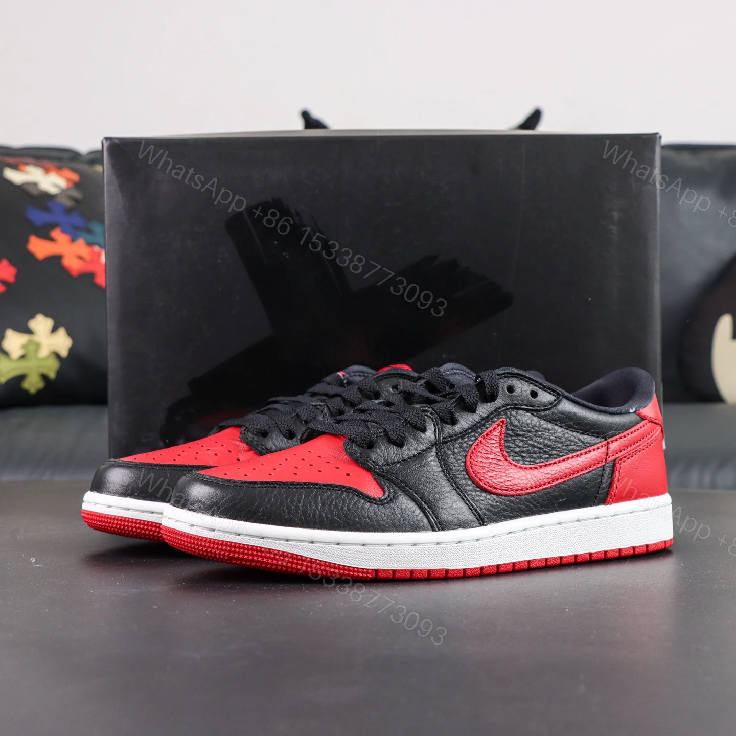Air Jordan 1 Retro Low OG”Banned” — view 1