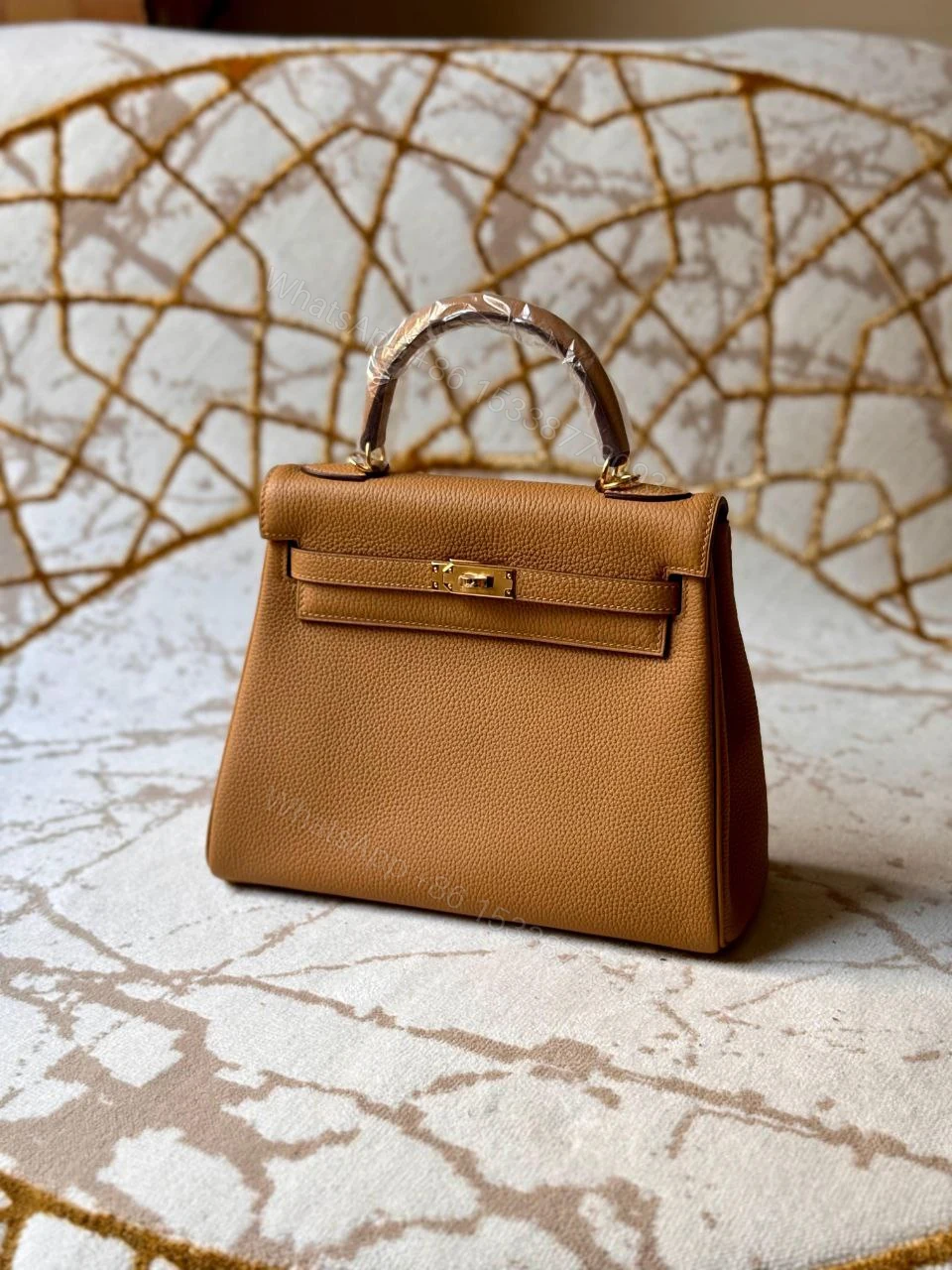View 7 of HERMÈS Kelly 25 handbag in Chai Togo