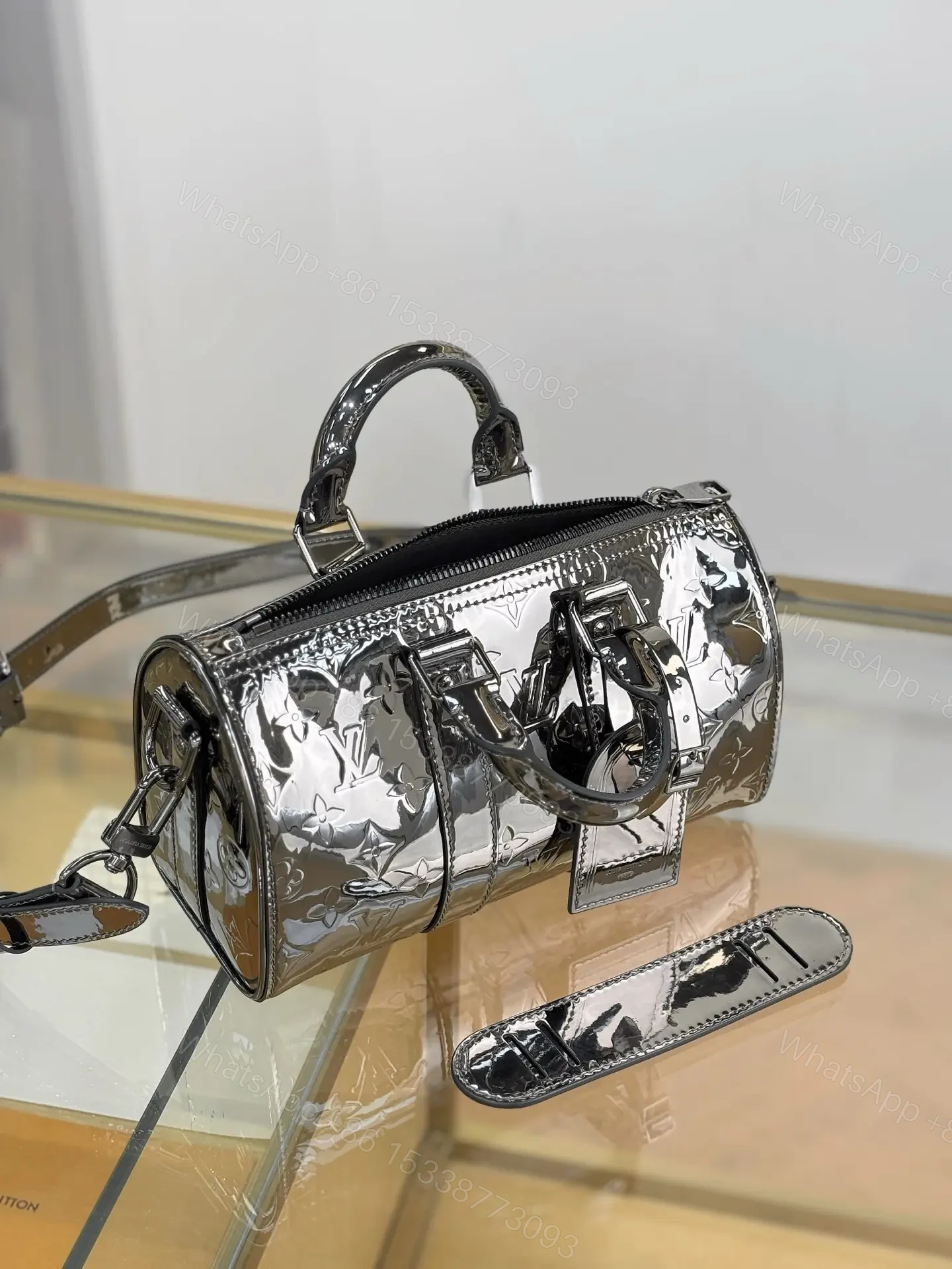 View 6 of Louis Vuitton Keepall Bandoulière 25