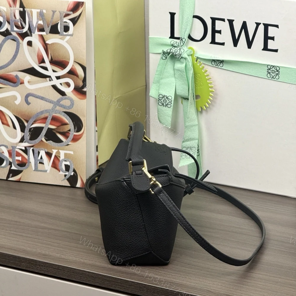View 3 of 高仿Loewe*Puzzle系列1100單肩包小牛皮黑色Mini免檢版
