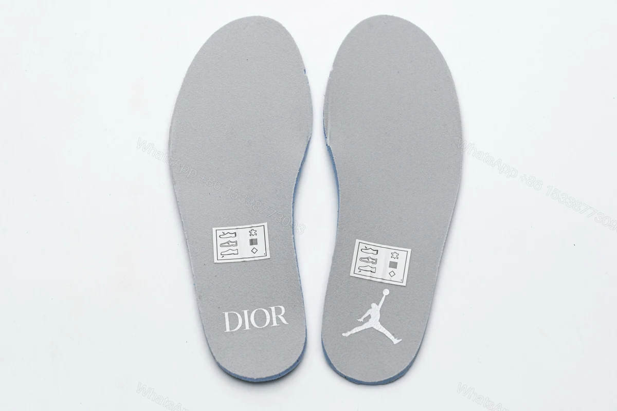 View 5 of Air Jordan 1 Retro Low Dior CN8608-002