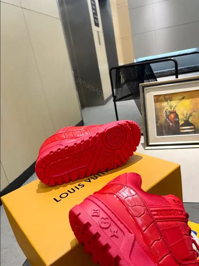 View 3 of LV TRAINER MAXI SNEAKER – LSVT414