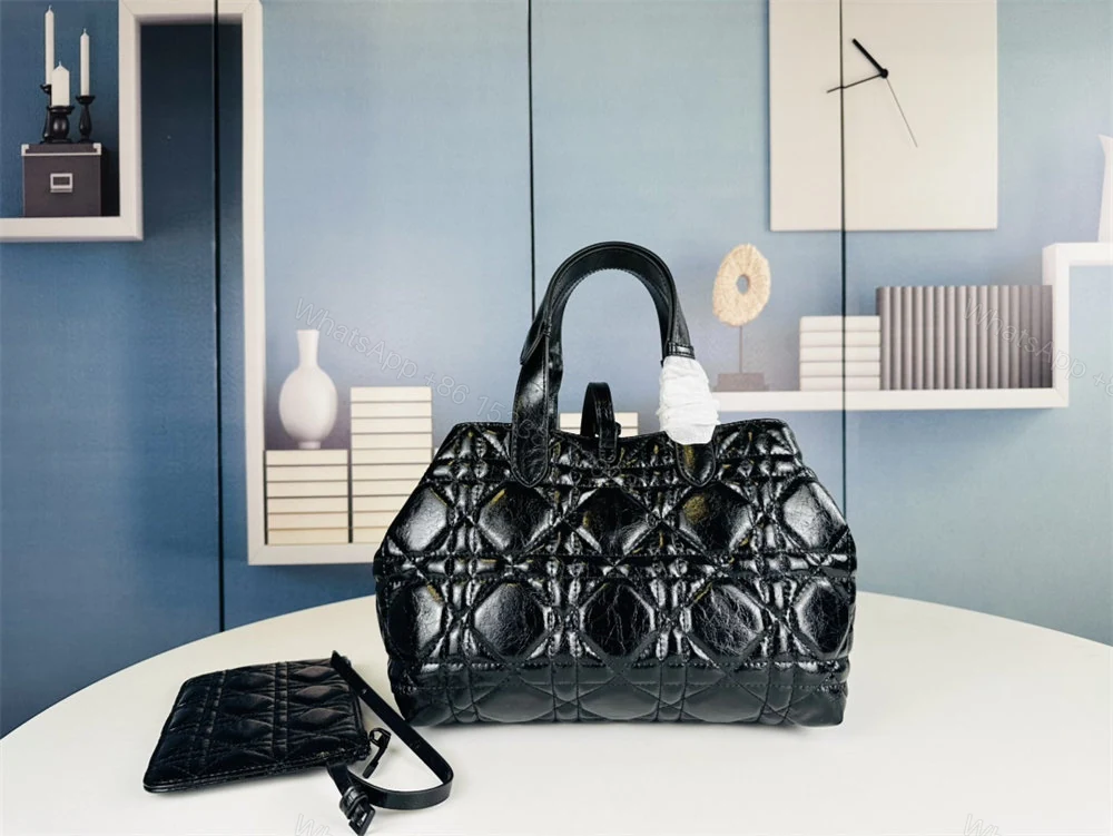 MEDIUM DIOR TOUJOURS BAG Black Macrocannage Calfskin — view 2