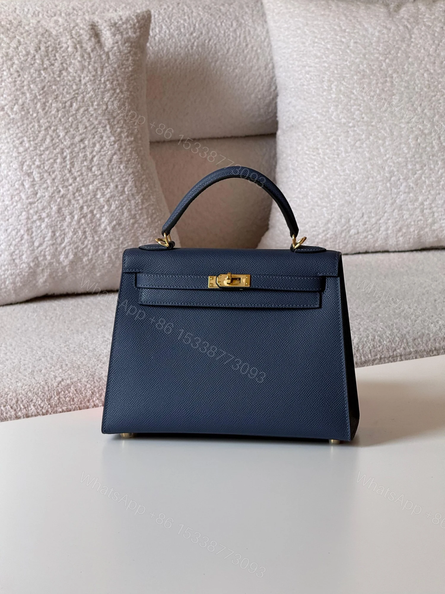 Hermès Kelly Sellier 25 bag in navy blue Epsom leather — view 1