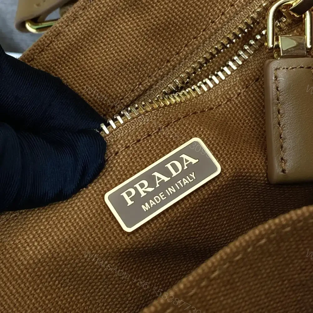 View 9 of 高仿Prada*1BA038刺繡徽標Tote手袋棕色Mini免檢版