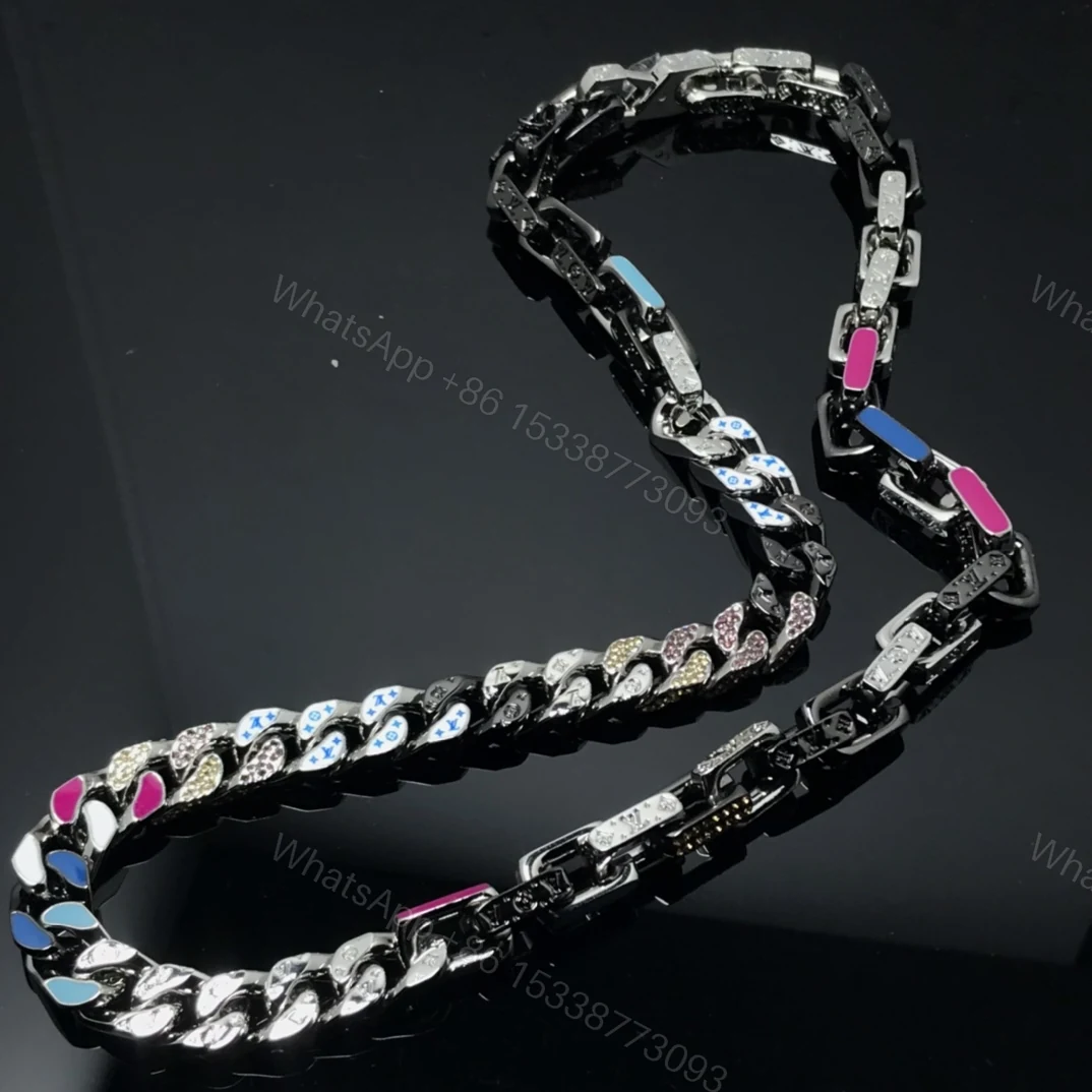 View 4 of EN – Lux LV Necklaces 039