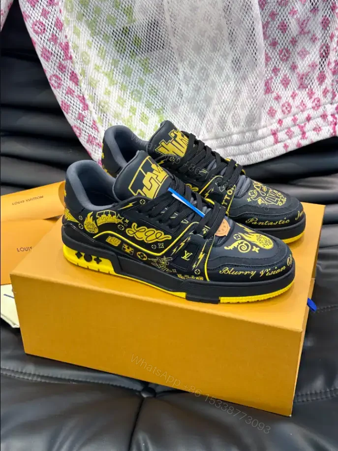 View 2 of LV TRAINER SNEAKER – LSVT405
