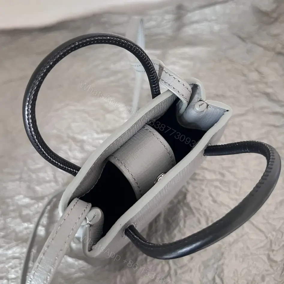View 8 of 高仿Balenciaga迷你Tote包系列小牛皮灰色