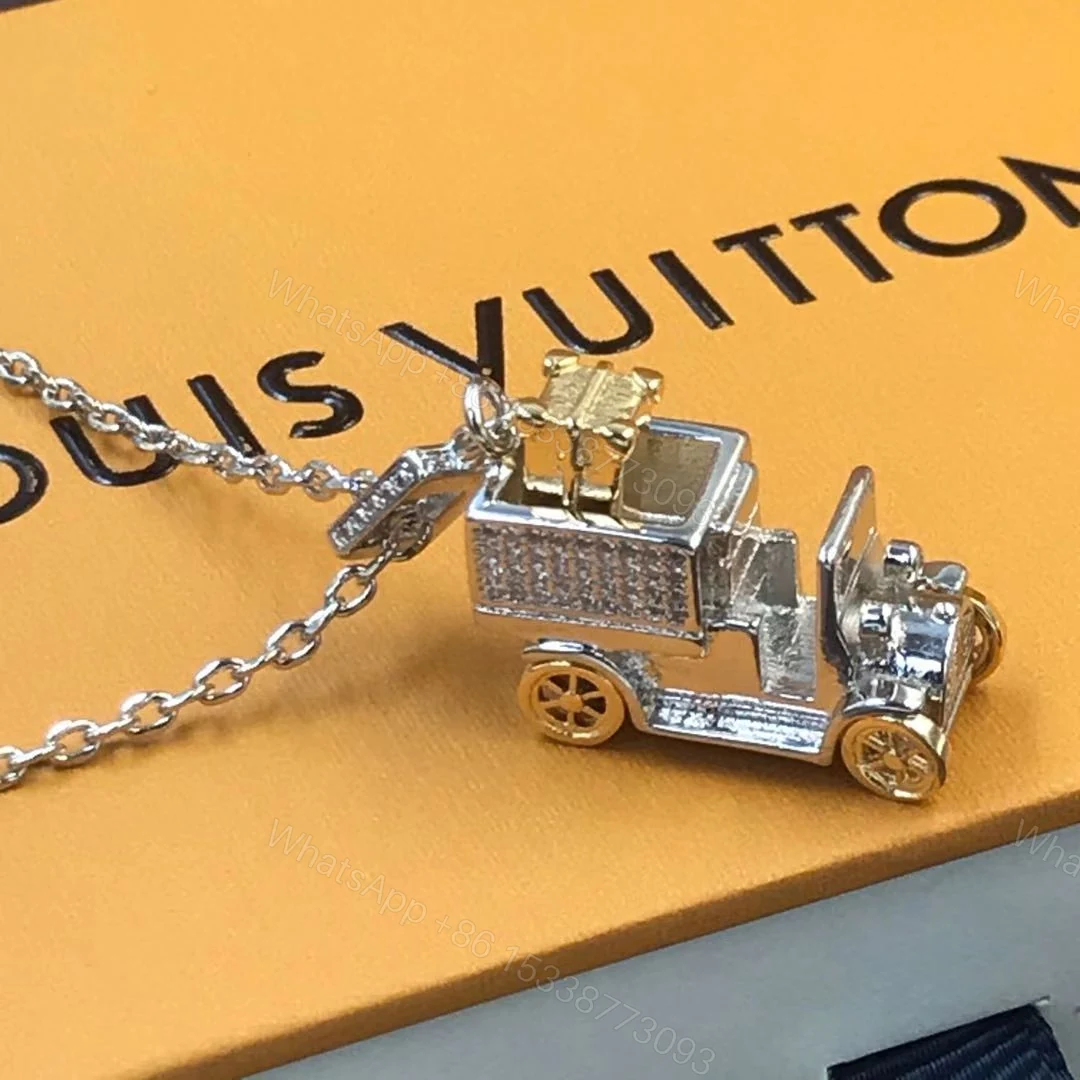 View 4 of EN – Lux LV Necklaces 091
