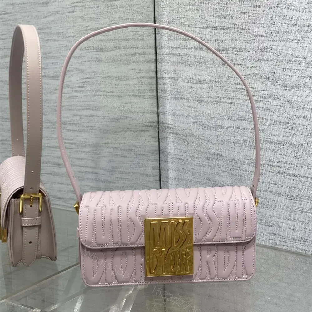 高仿Dior*Miss系列M261M05N衍縫線小牛皮腋下包粉色免檢版 — view 1