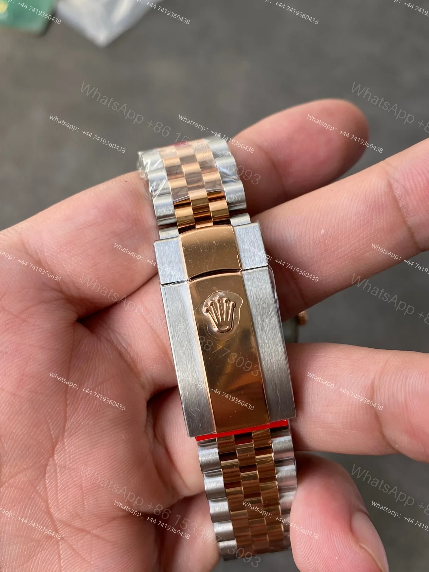 View 8 of Rolex Datejust M126331-0018 1:1 Replica Water Ripple Rose Gold Silver Dial Jubilee 41MM 3235 Movement Super Clone Watch