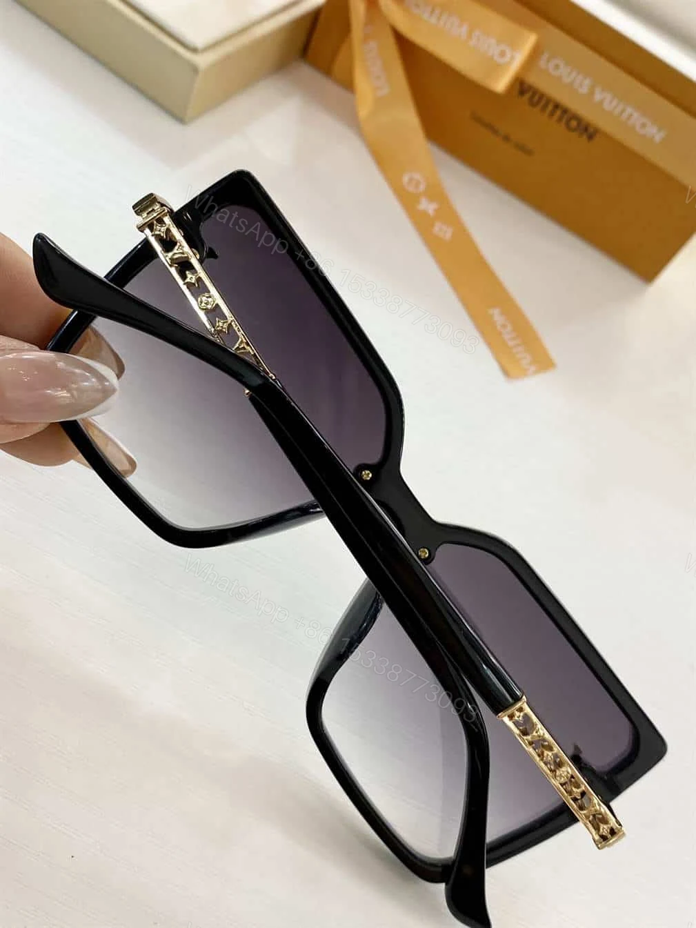 View 4 of LV SUNGLASSES – GLVT23