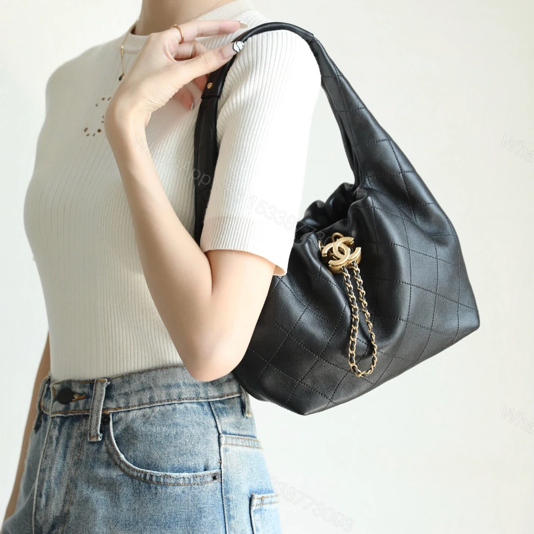 View 15 of 高仿Chanel*26C系列AS5976小牛皮手提包黑色免檢版