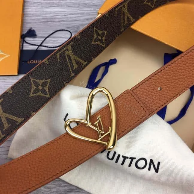 View 4 of LOUIS VUITTON ICONIC 30MM REVERSIBLE BELT – B185