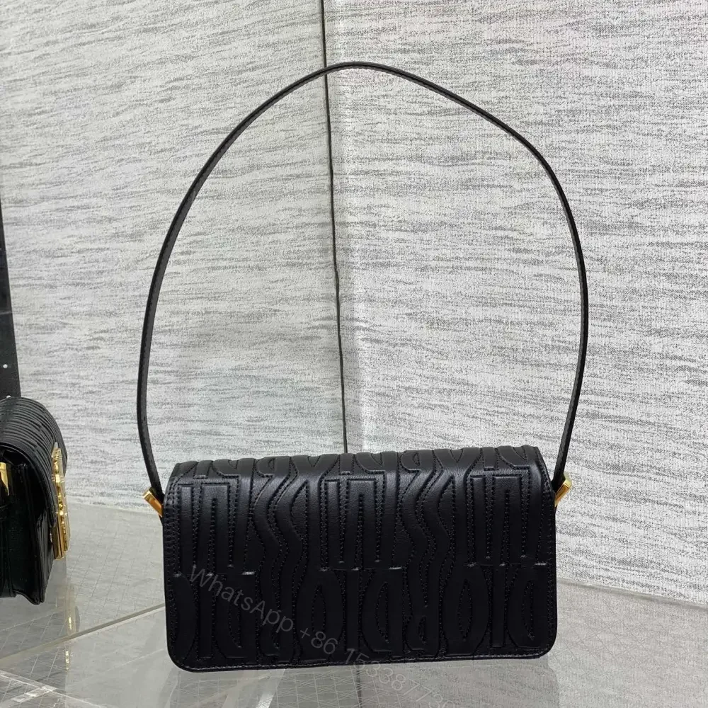 View 3 of 高仿Dior*Miss系列M261M900衍縫線小牛皮腋下包黑色免檢版