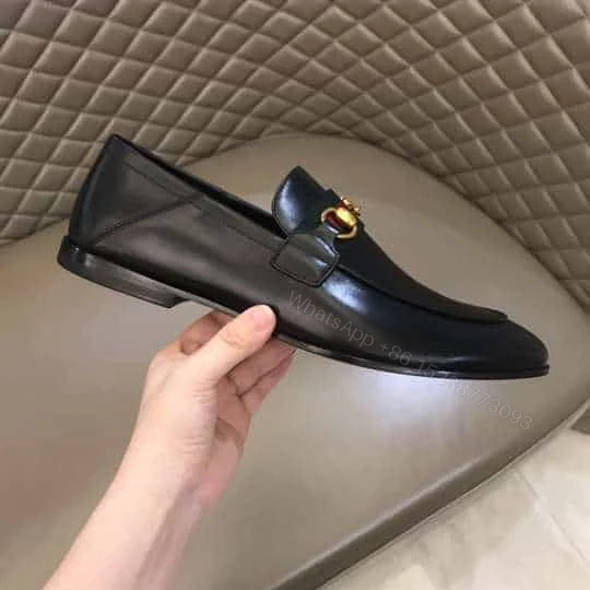 View 2 of GUCCI 10MM LEATHER FOLDABLED LOAFERS W/ WEB – LDG017