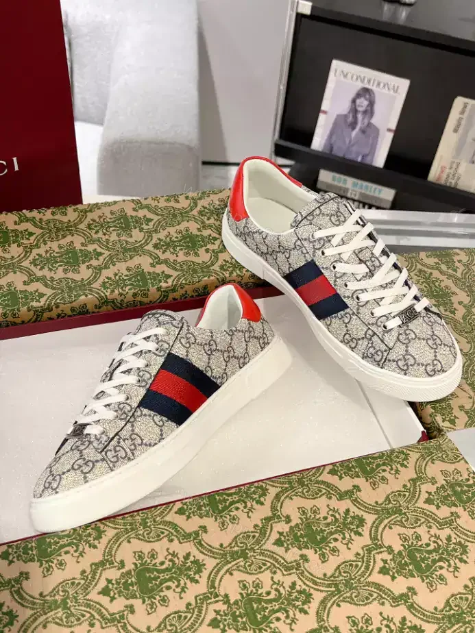 View 4 of MEN’S GUCCI ACE SNEAKER WITH WEB – GC248
