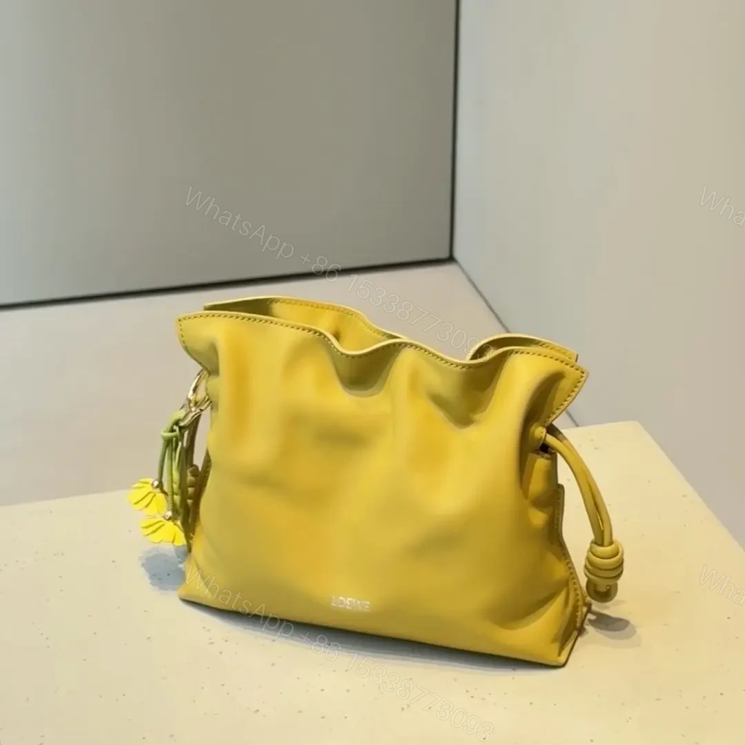 View 19 of 高仿Loewe*Flamenco系列7848福袋包薑黃色Mini免檢版